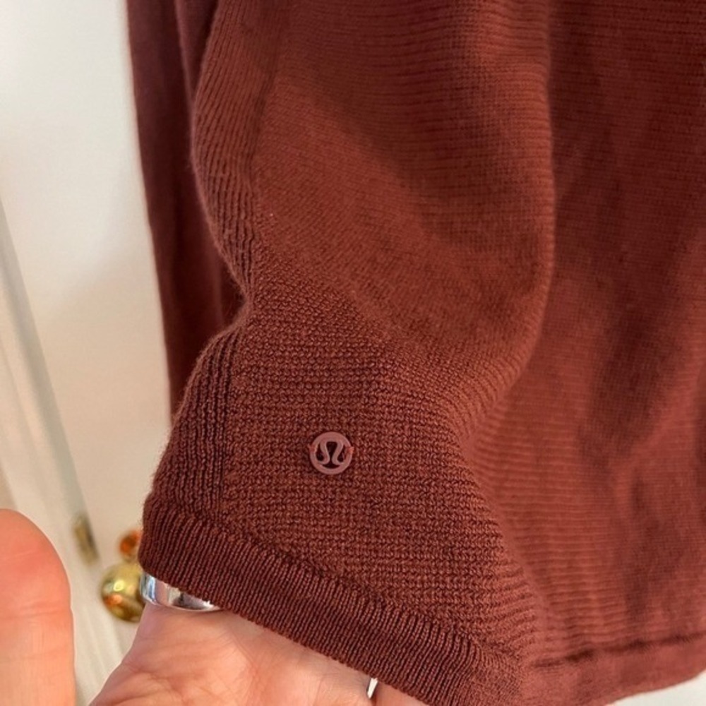 Lululemon Sit In Lotus 100% Merino Wool Cozy Women’s Sweater - Picture 4 of 8